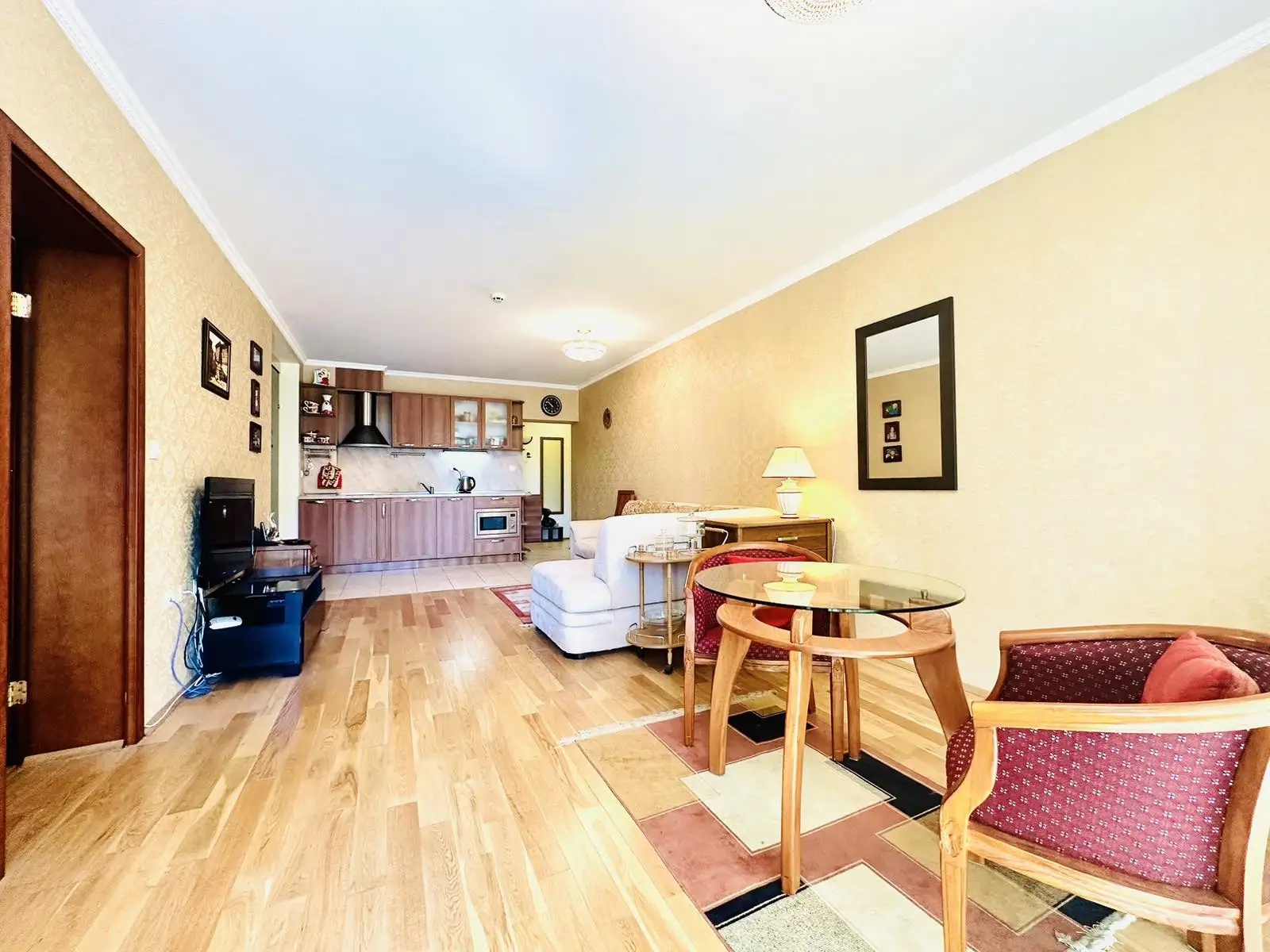 Flat 91m² in Bulgaria, Pomorie. Priced at 95000€ rent photo-12