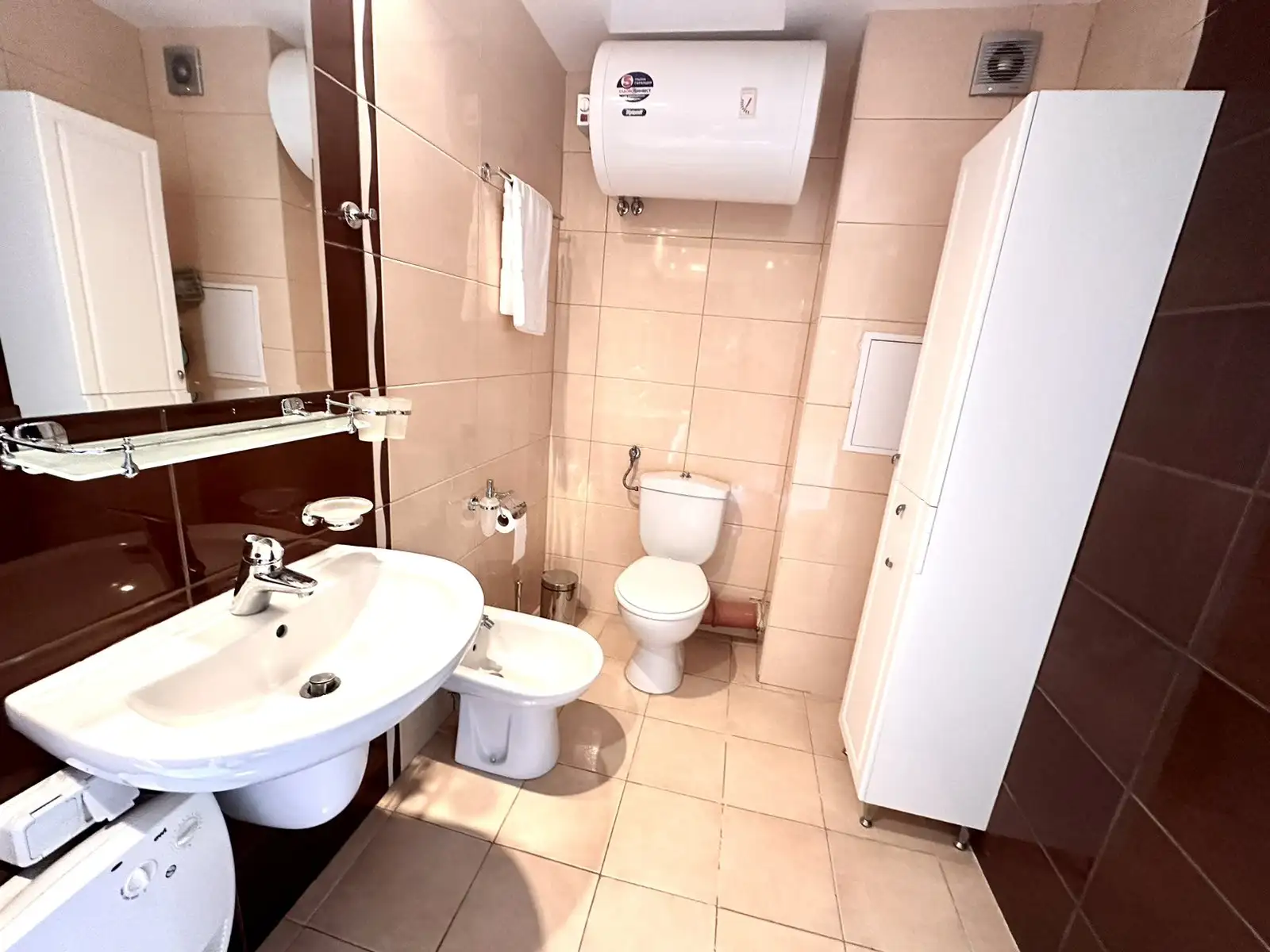 Flat 91m² in Bulgaria, Pomorie. Priced at 95000€ rent photo-19