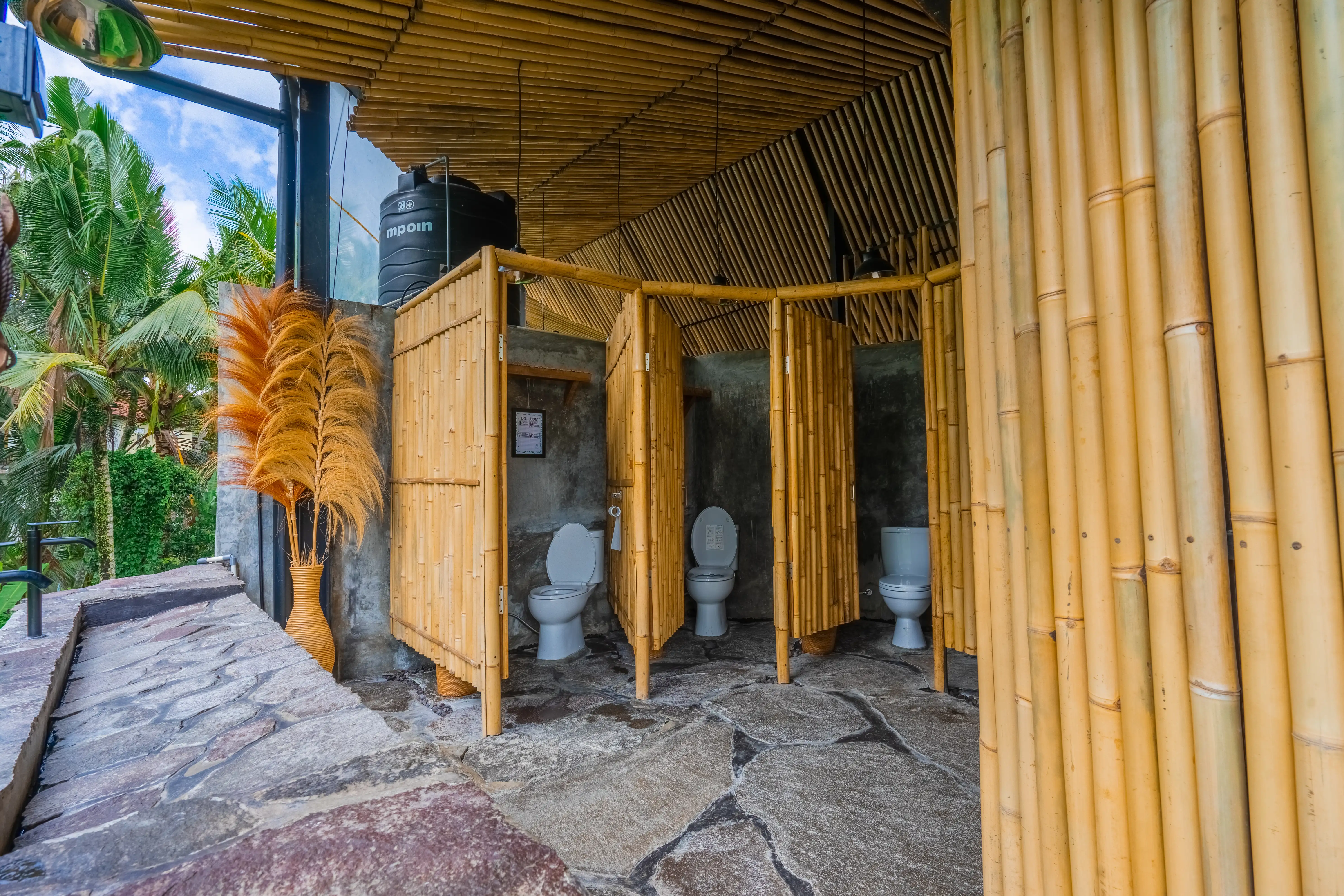 Villa 400m² in Indonesia, Ubud. Priced at 242681$ rent photo-12