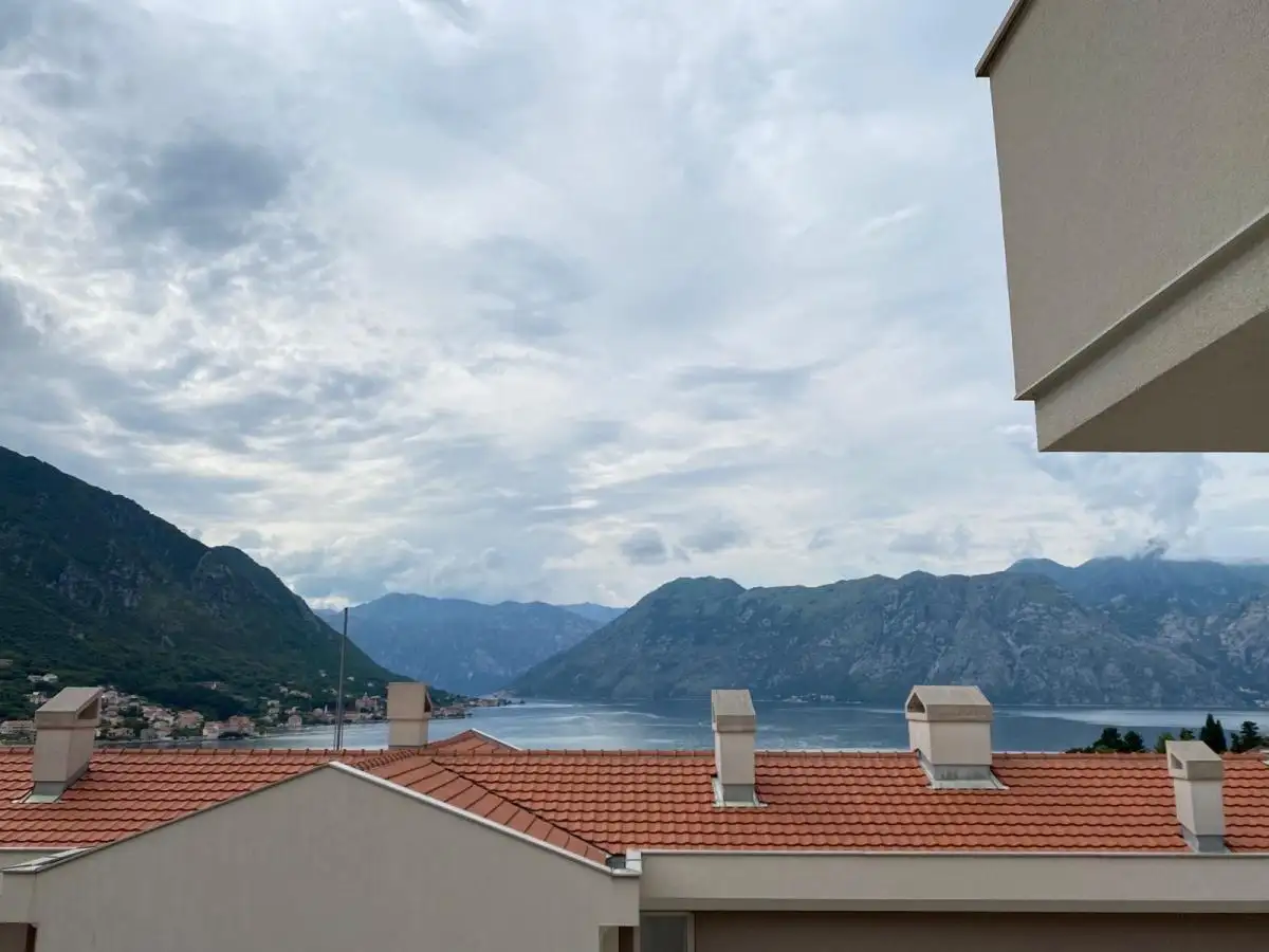 Flat 62m² in Montenegro, Dobrota. Priced at 216000€ rent photo-12