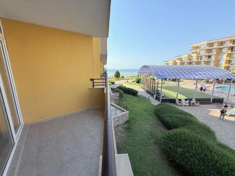 Flat 79m² in Bulgaria, Aheloy. Priced at 80000€ rent photo-9