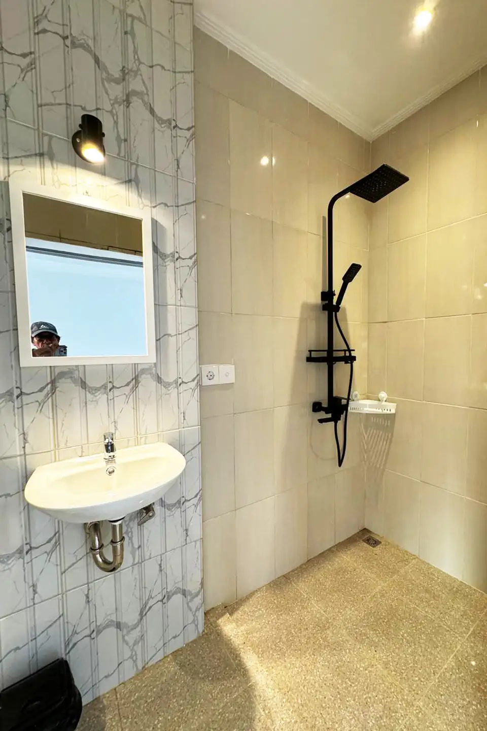 Villa 230m² in Indonesia, East-Bali. Priced at 21400$ rent photo-4