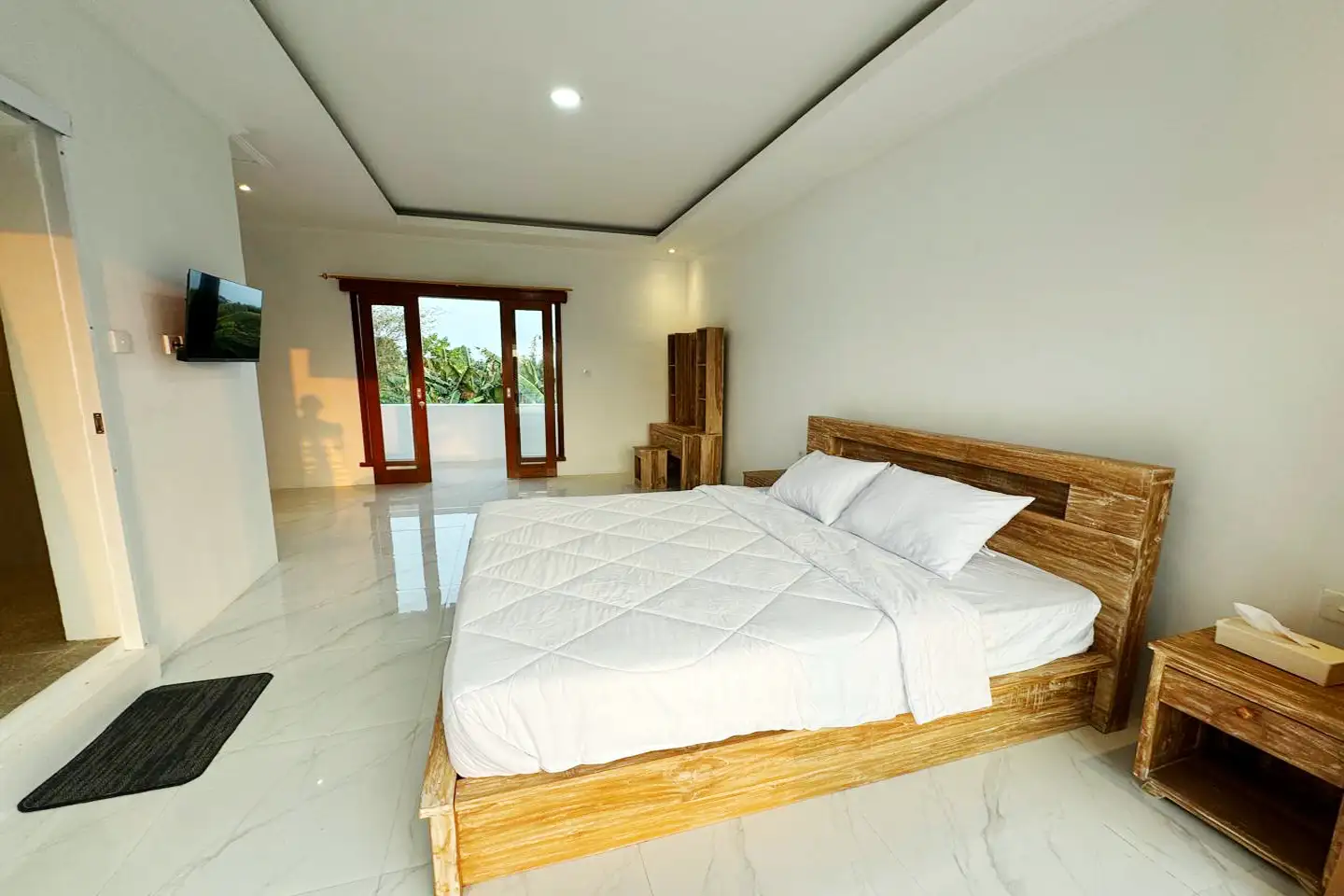 Villa 230m² in Indonesia, East-Bali. Priced at 21400$ rent photo-9