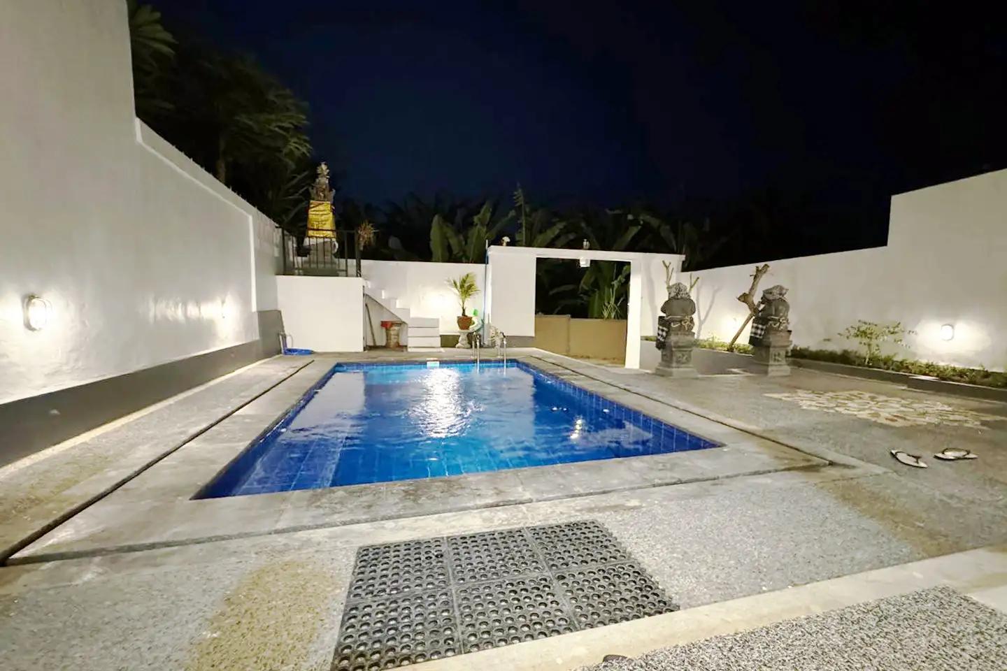 Villa 230m² in Indonesia, East-Bali. Priced at 21400$ rent photo-11