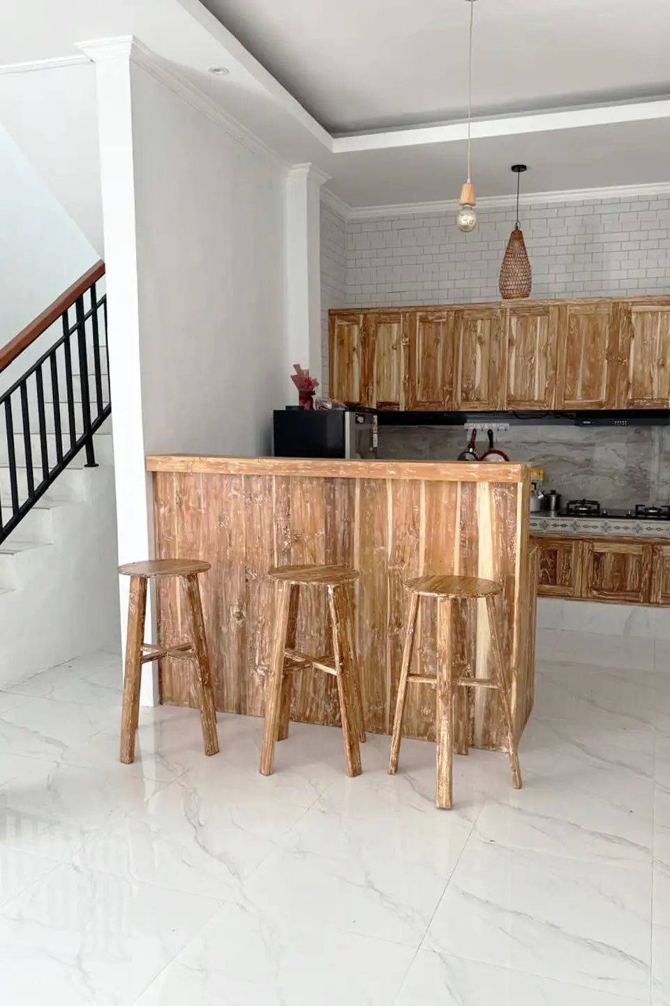 Villa 230m² in Indonesia, East-Bali. Priced at 21400$ rent photo-13