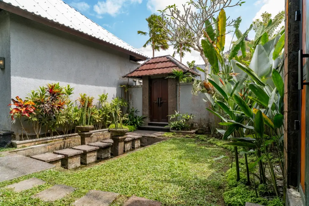 Villa 800m² in Indonesia, Ubud. Priced at 1526700$ rent photo-1