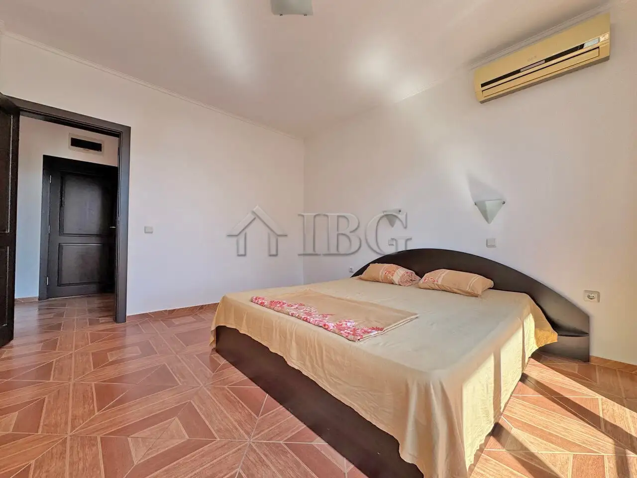 Flat 55m² in Bulgaria, Sunny Beach. Priced at 73500€ rent photo-12