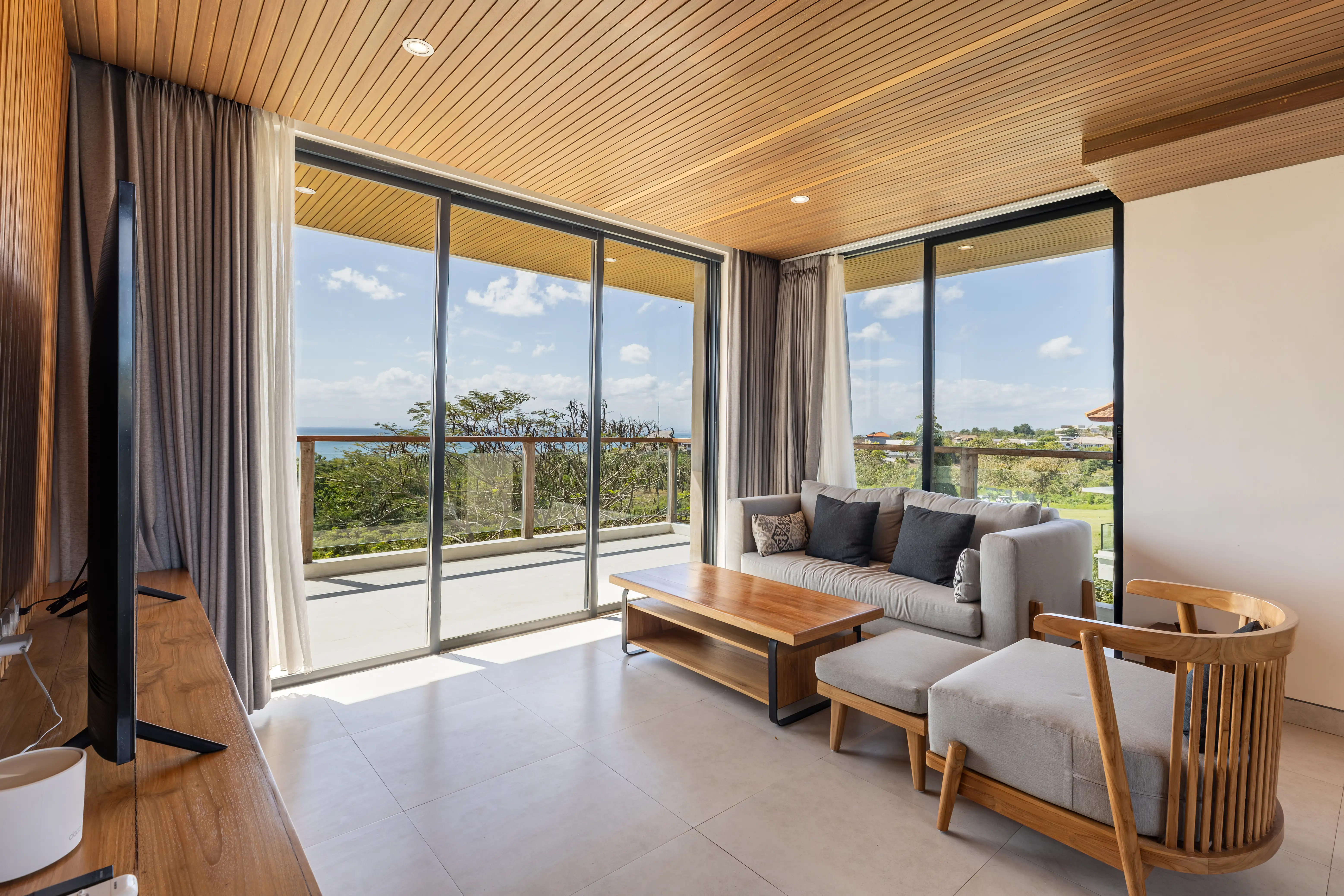 Villa 576m² in Indonesia, Bukit. Priced at 1700000$ rent photo-16