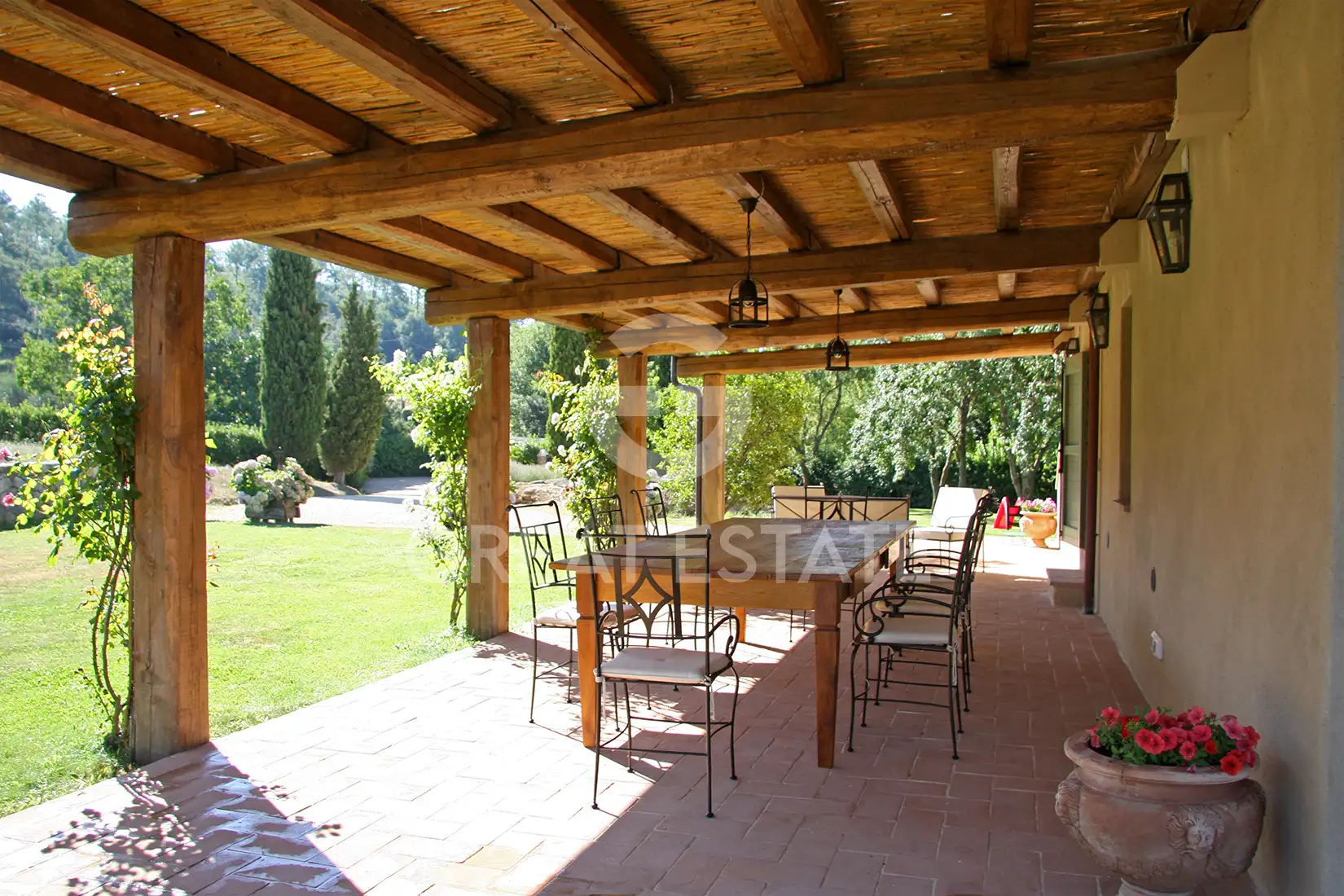 House 195m² in Italy, Siena. Priced at 1550000€ rent photo-13