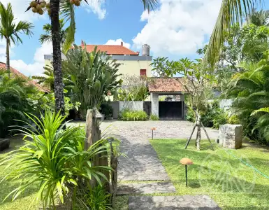 Rent in Indonesia for 36900$