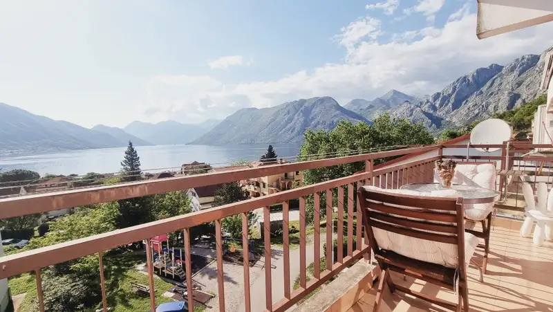 Flat 49m² in Montenegro, Dobrota. Priced at 125000€ rent photo-9