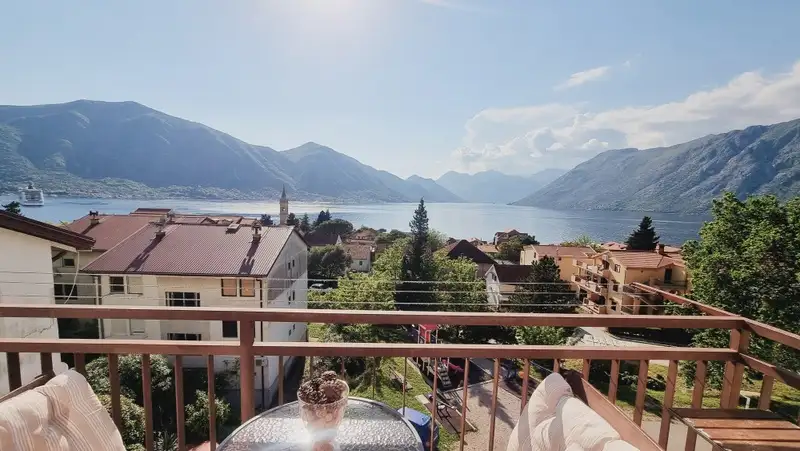 Flat 49m² in Montenegro, Dobrota. Priced at 125000€ rent photo-11