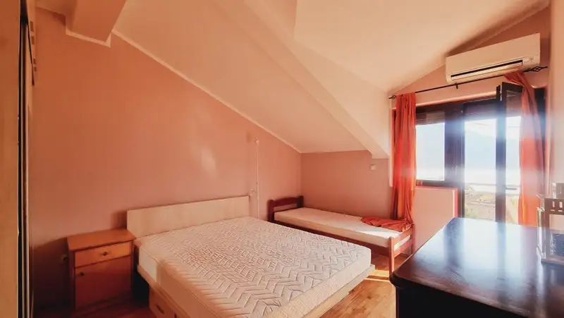 Flat 49m² in Montenegro, Dobrota. Priced at 125000€ rent photo-17