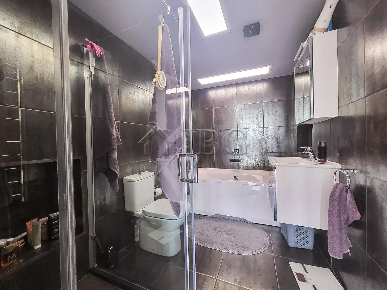 House 238m² in Bulgaria, Kableshkovo. Priced at 349000€ rent photo-15