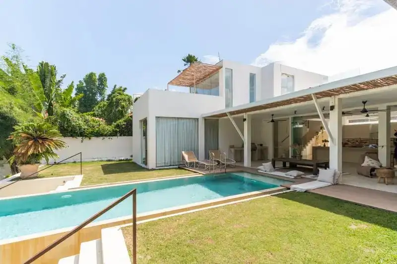 Villa 400m² in Indonesia, Canggu. Priced at 1300000$ rent photo-2