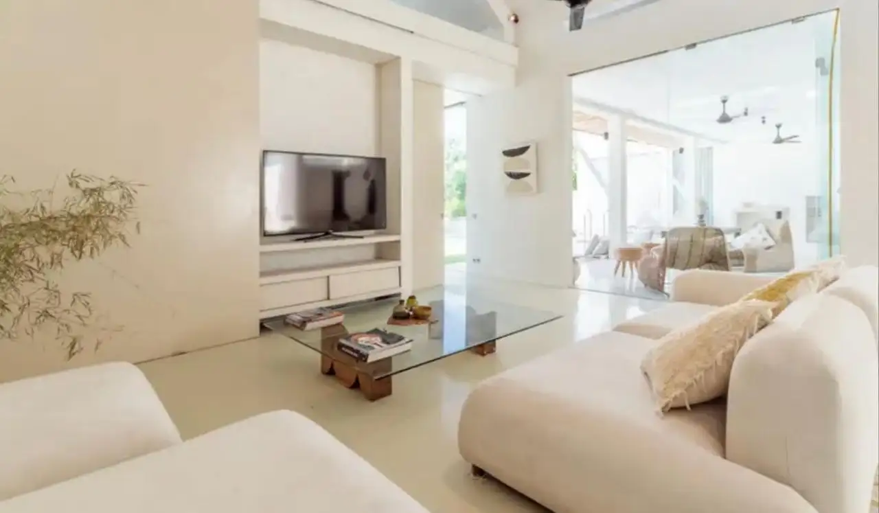 Villa 400m² in Indonesia, Canggu. Priced at 1300000$ rent photo-5