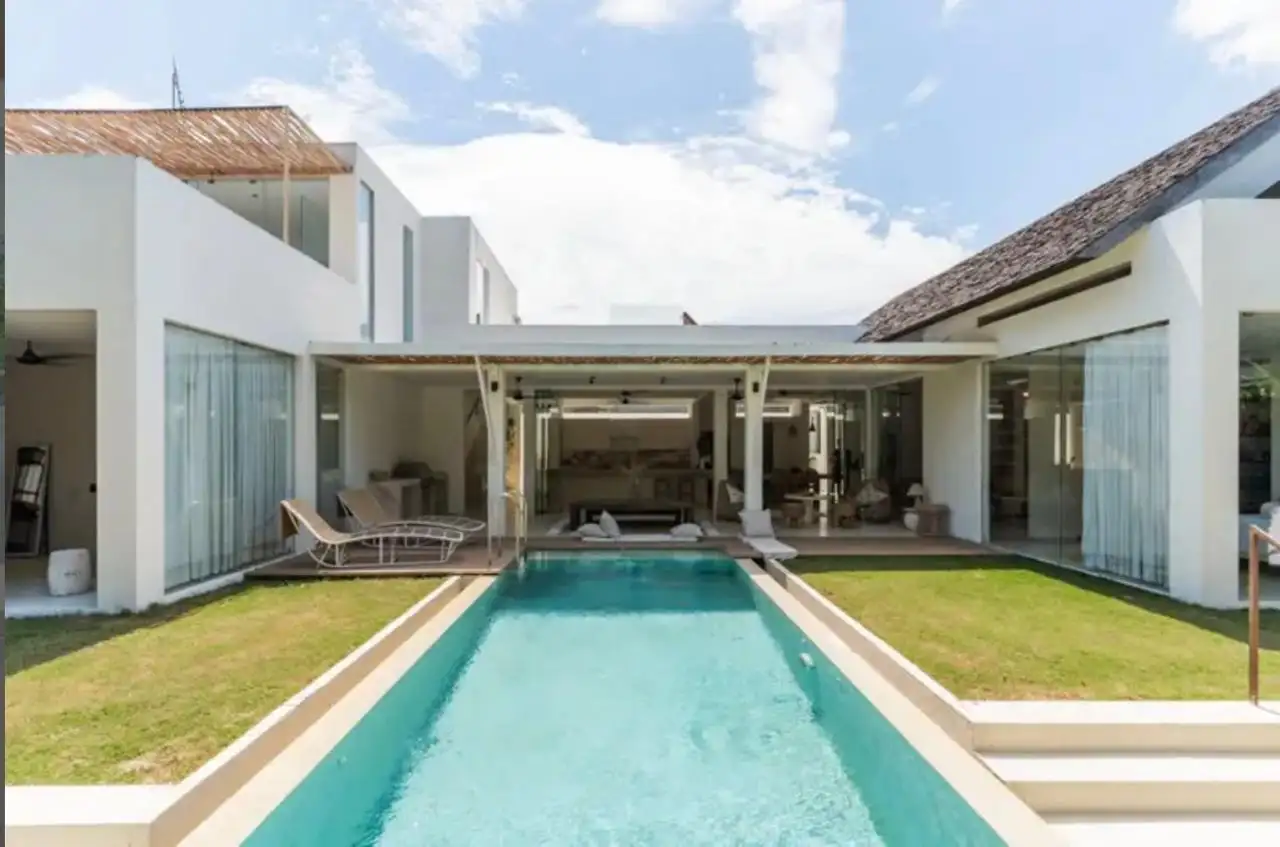 Villa 400m² in Indonesia, Canggu. Priced at 1300000$ rent photo-22