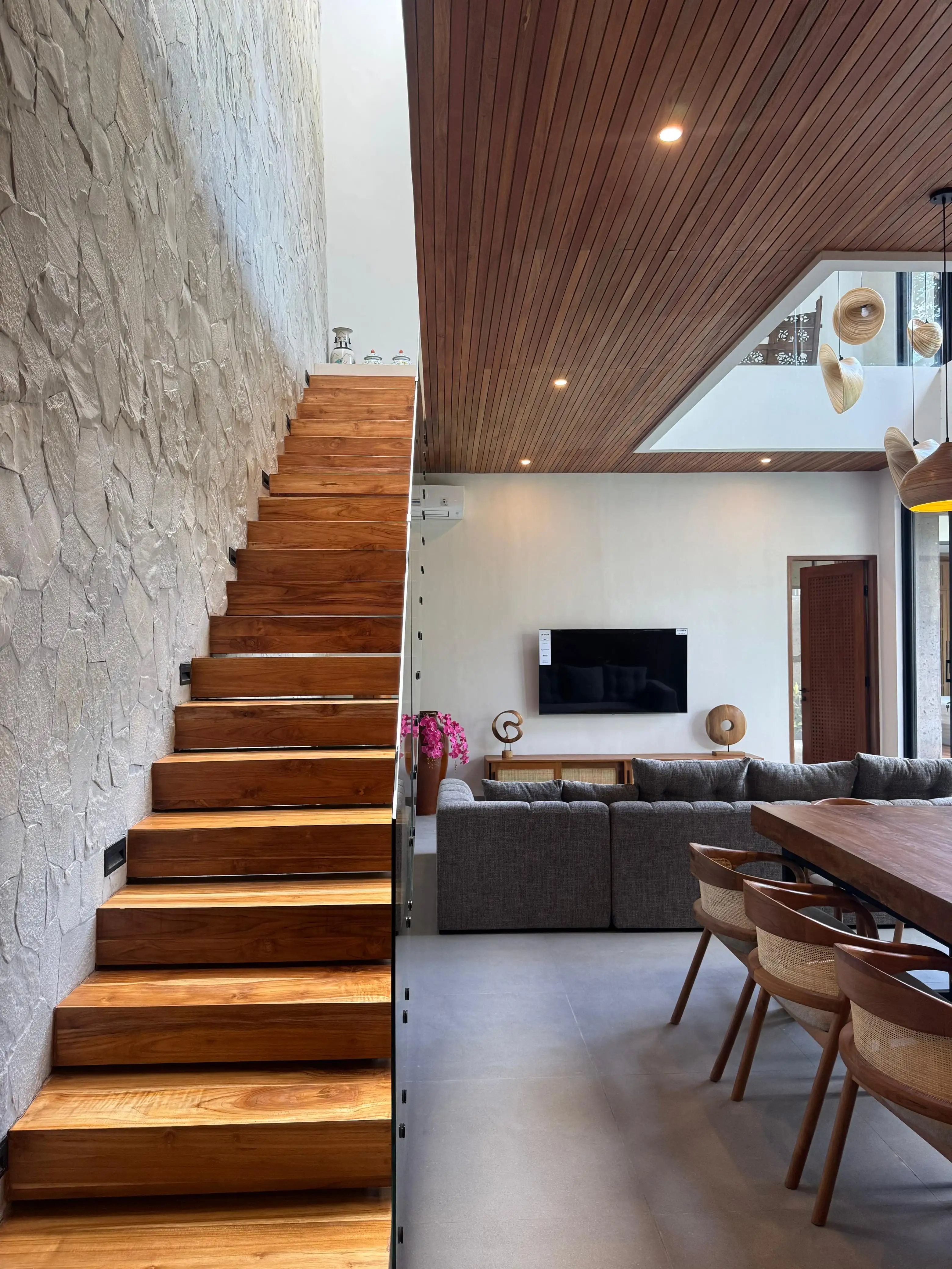 Villa 250m² in Indonesia, Canggu. Priced at 61585$ rent photo-29