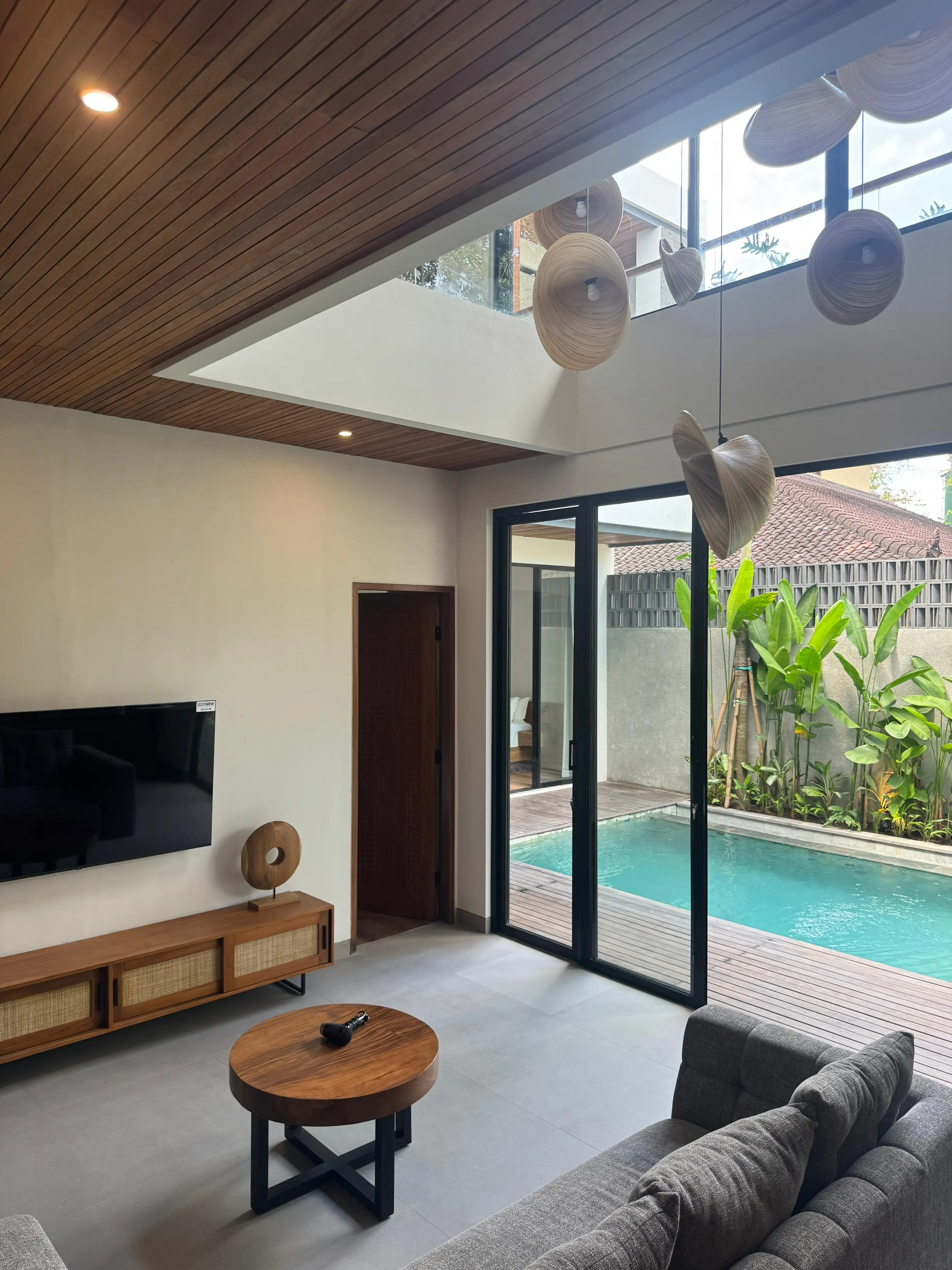 Villa 250m² in Indonesia, Canggu. Priced at 61585$ rent photo-34
