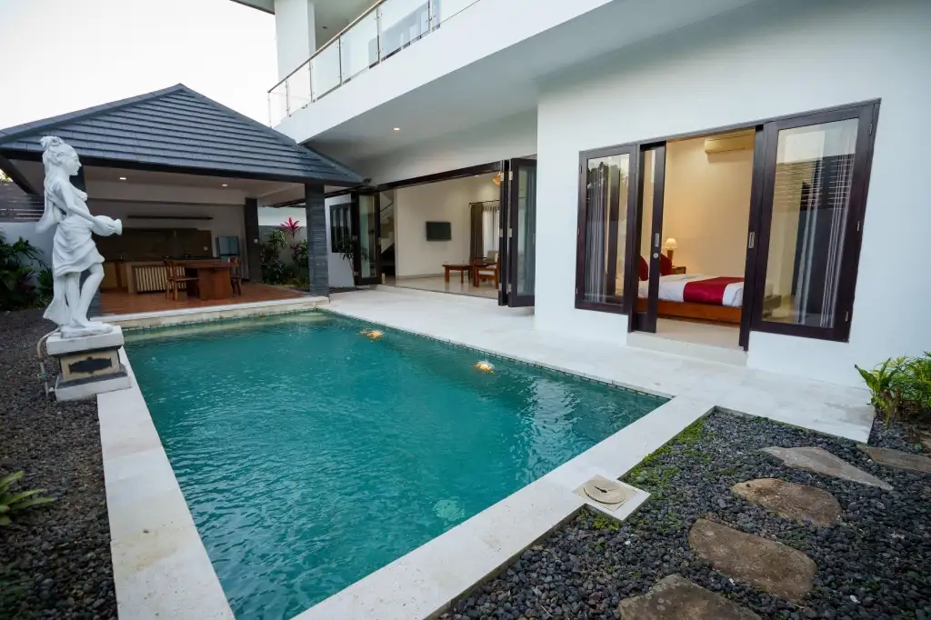 Villa 250m² in Indonesia, Canggu. Priced at 15400$ rent photo-23