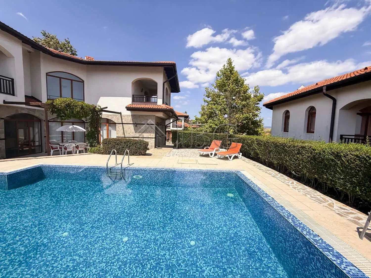 House 179m² in Bulgaria, Aheloy. Priced at 190000€ rent photo-5