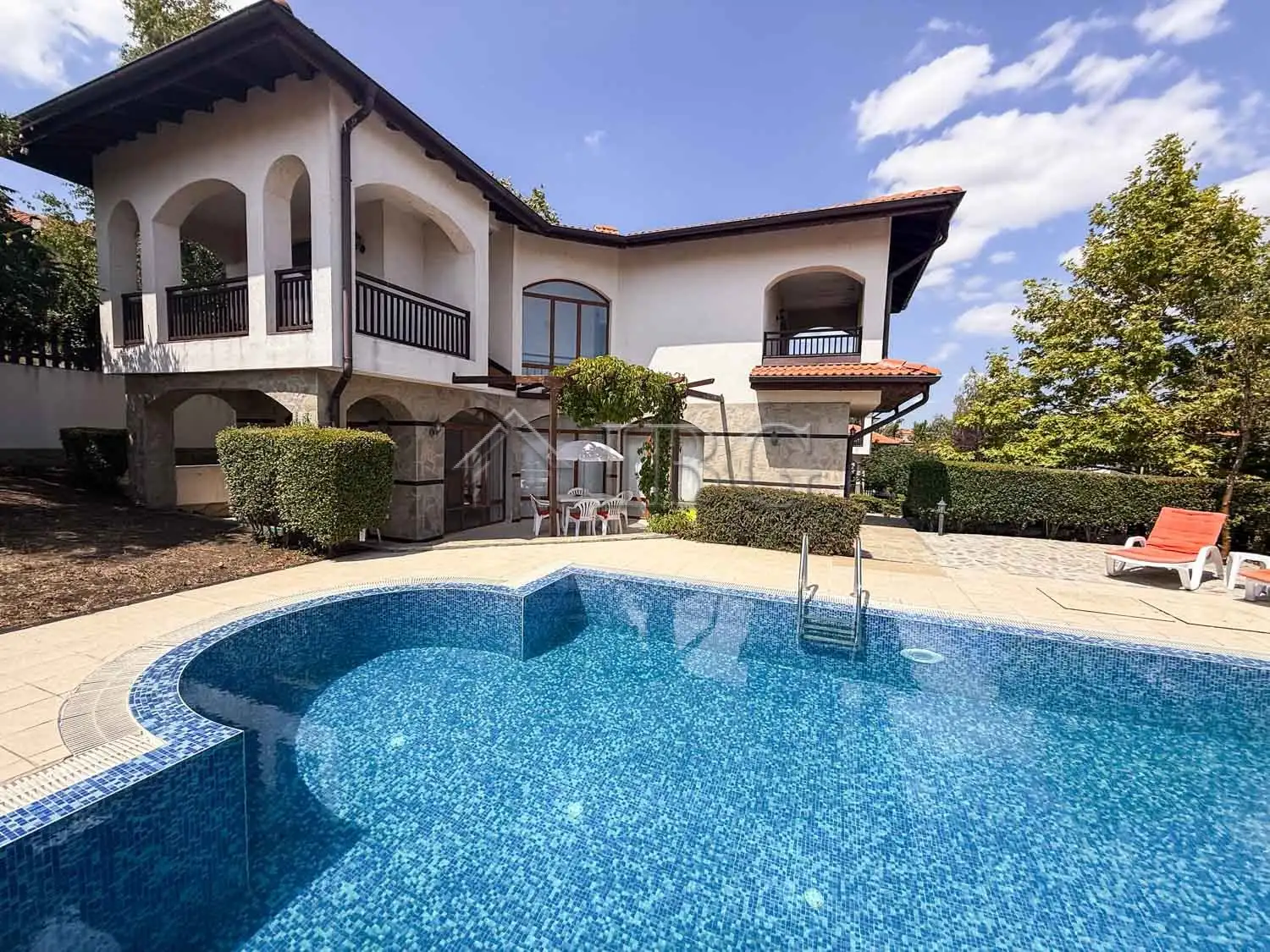 House 179m² in Bulgaria, Aheloy. Priced at 190000€ rent photo-7