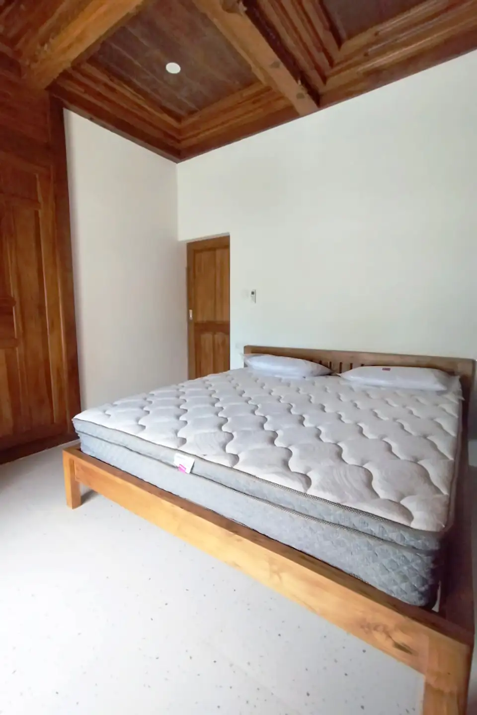 Villa 76m² in Indonesia, Tabanan. Priced at 13650$ rent photo-4