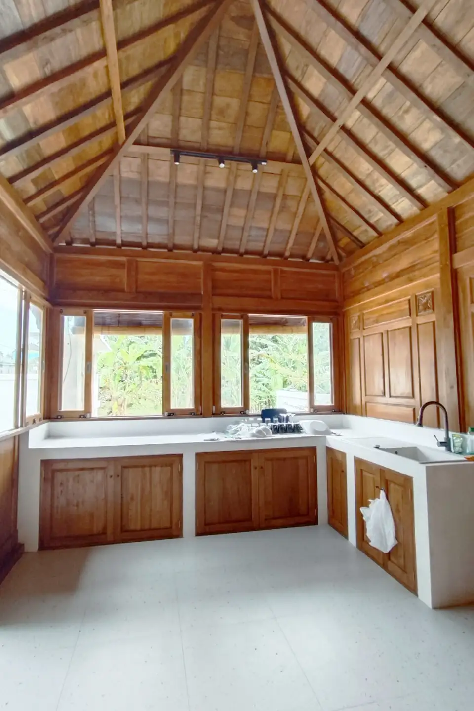 Villa 76m² in Indonesia, Tabanan. Priced at 13650$ rent photo-7