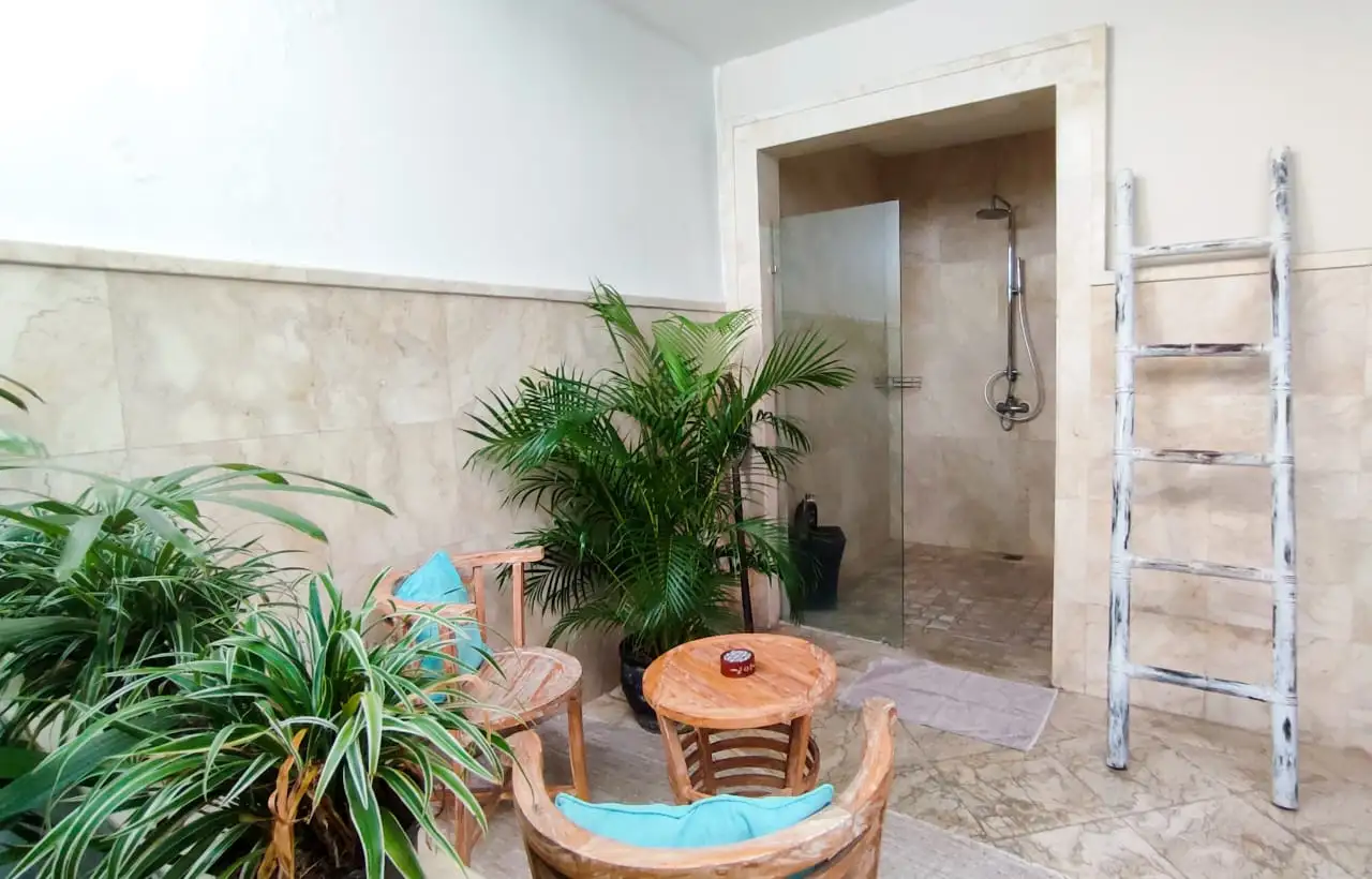 Villa 260m² in Indonesia, Kerobokan. Priced at 160000$ rent photo-3