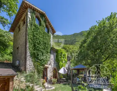 Buy in Italy for 379000€