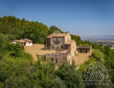 Buy in Italy for 550000€