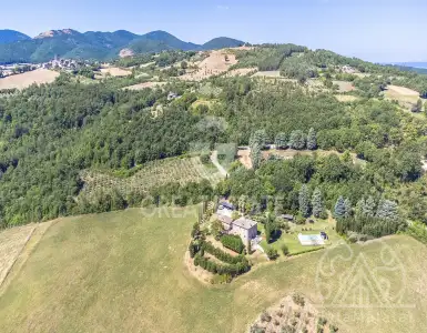 Buy in Italy for 1300000€