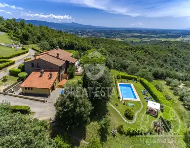 Buy in Italy for 1490000€