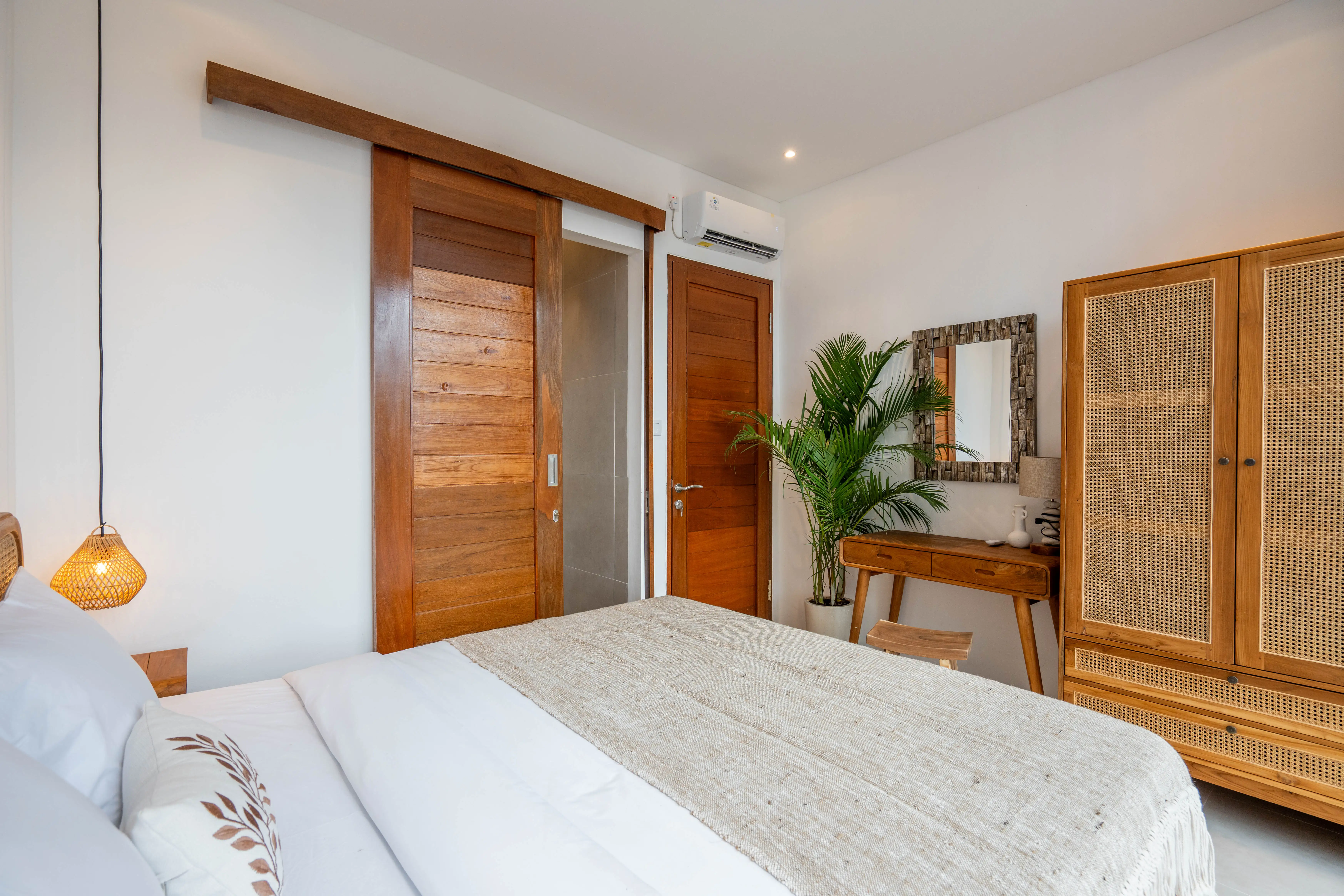 Villa 80m² in Indonesia, Canggu. Priced at 190000$ rent photo-13