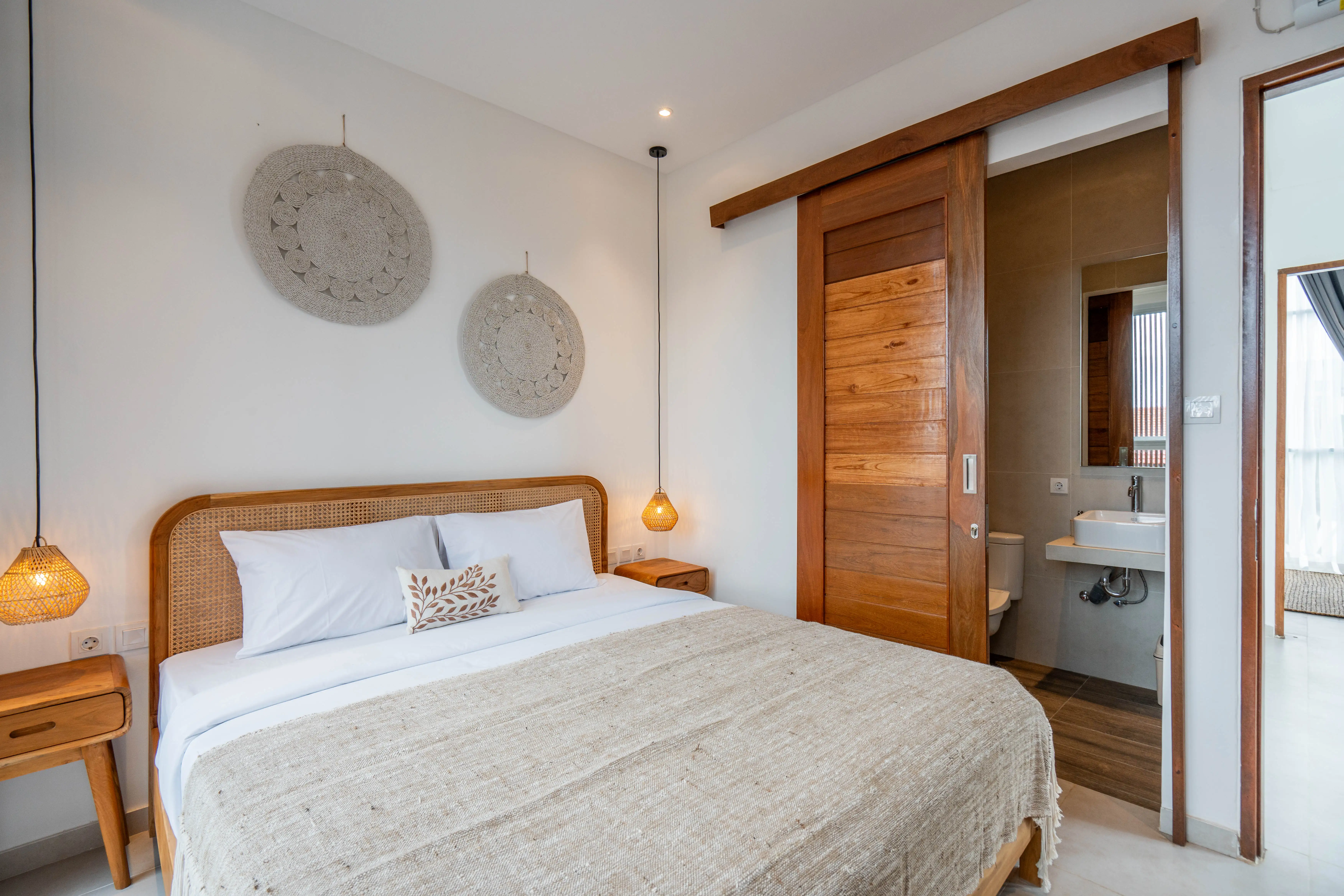 Villa 80m² in Indonesia, Canggu. Priced at 190000$ rent photo-14