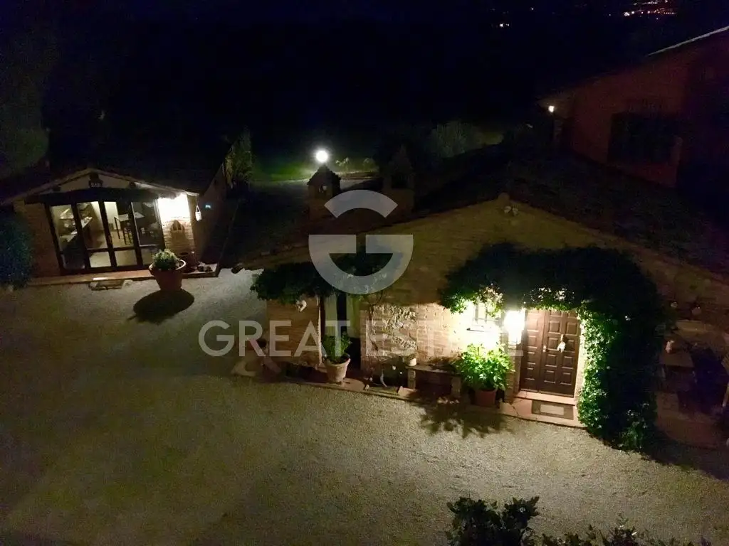 House 1765m² in Italy, Perugia. Priced at 1580000€ rent photo-11