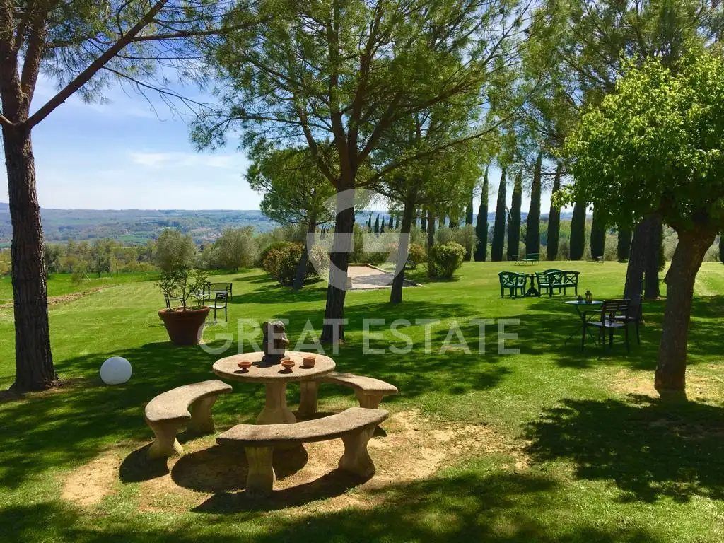 House 1765m² in Italy, Perugia. Priced at 1580000€ rent photo-12