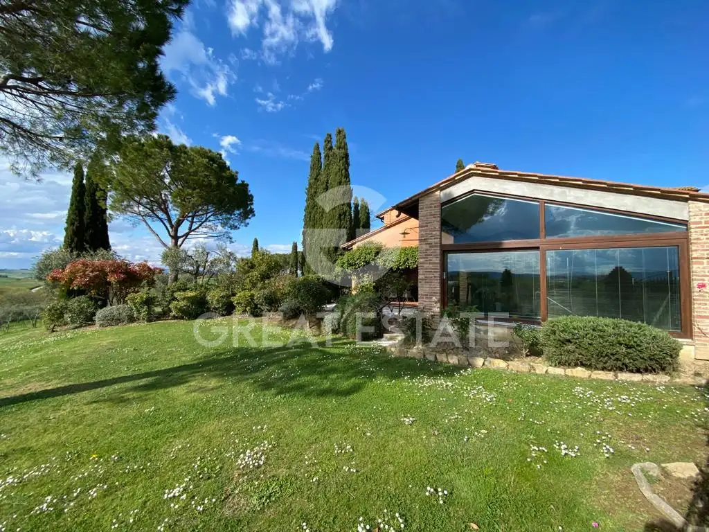 House 1765m² in Italy, Perugia. Priced at 1580000€ rent photo-14
