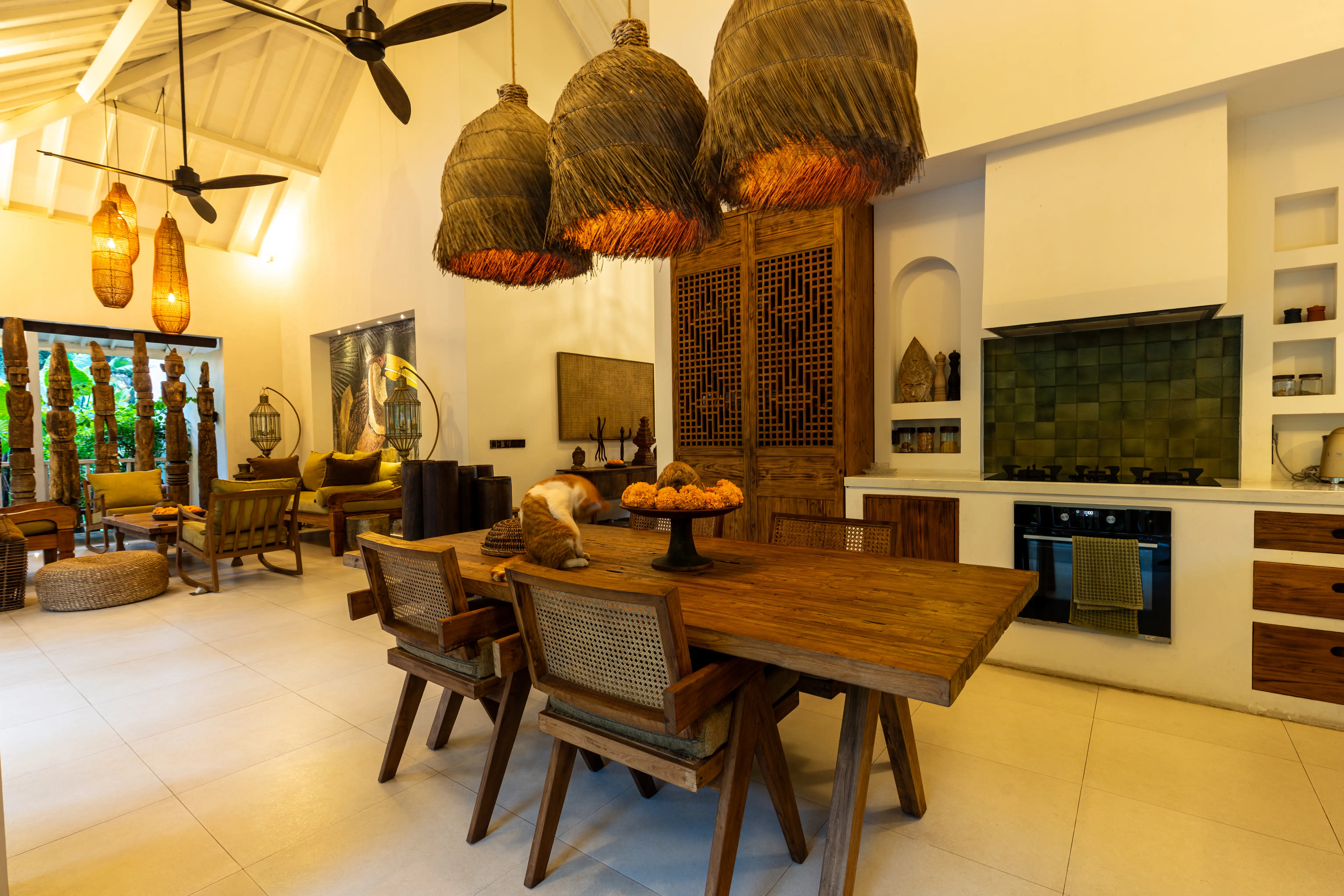 Villa 300m² in Indonesia, Canggu. Priced at 995000$ rent photo-12