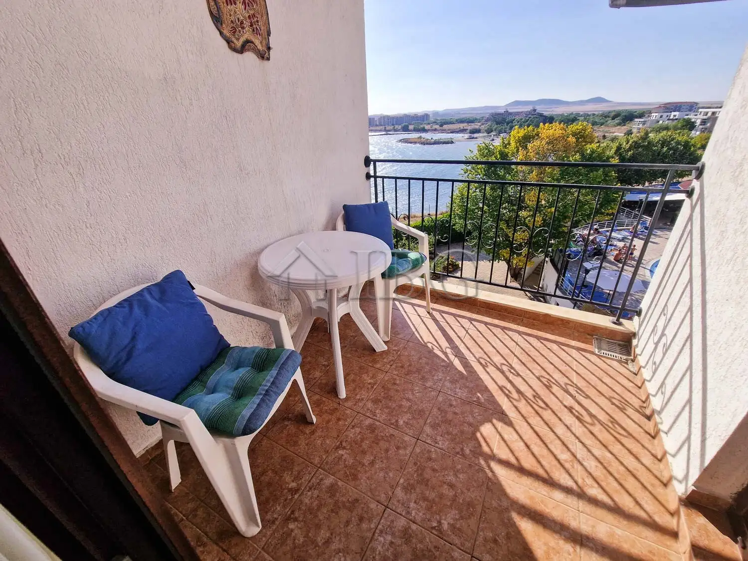 Flat 84m² in Bulgaria, Aheloy. Priced at 99995€ rent photo-6