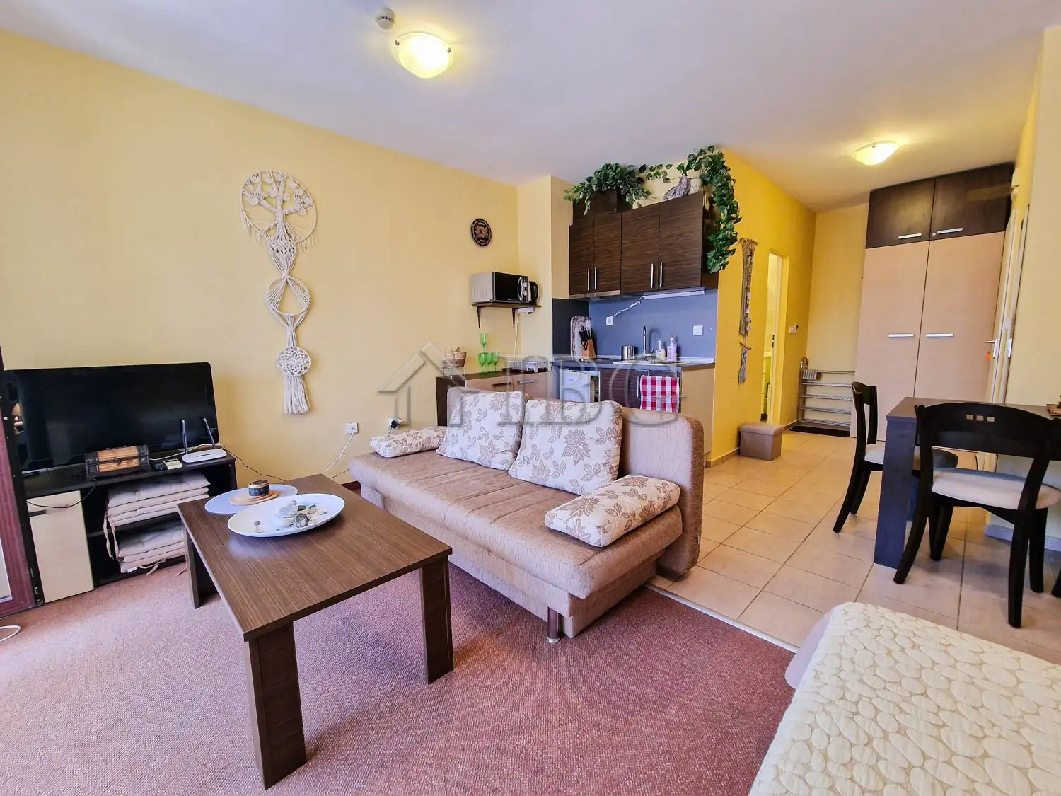 Flat 64m² in Bulgaria, Aheloy. Priced at 76000€ rent photo-3