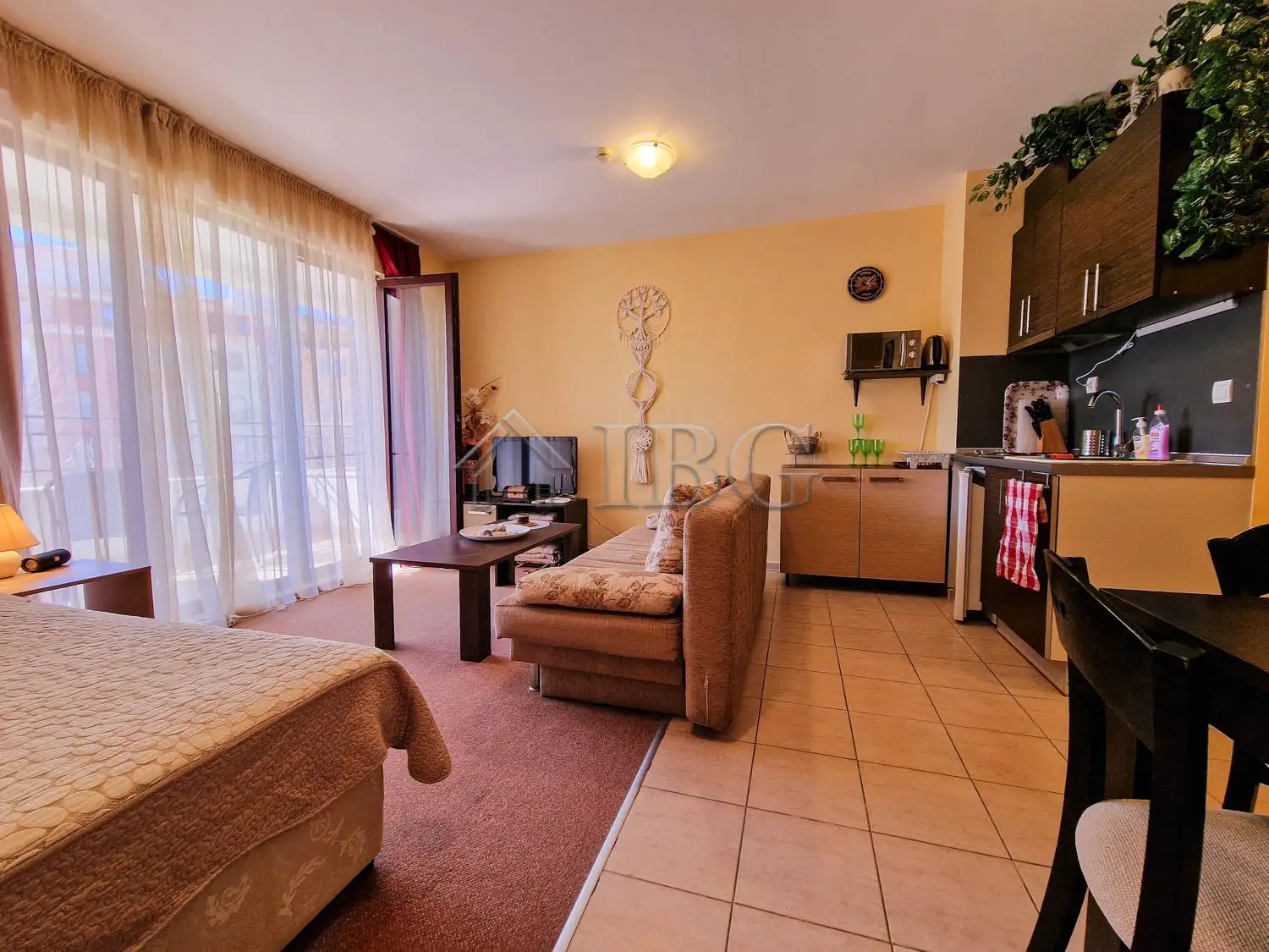 Flat 64m² in Bulgaria, Aheloy. Priced at 76000€ rent photo-5