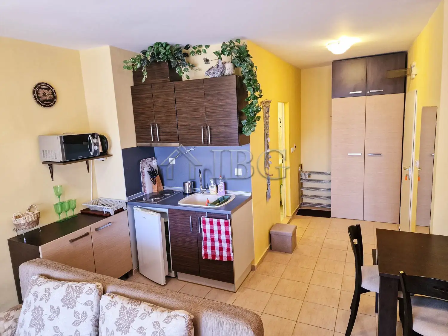 Flat 64m² in Bulgaria, Aheloy. Priced at 76000€ rent photo-8