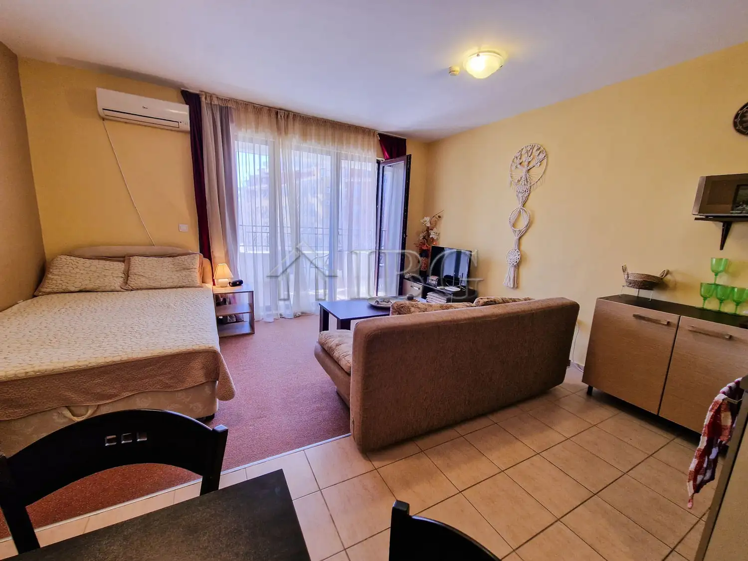 Flat 64m² in Bulgaria, Aheloy. Priced at 76000€ rent photo-16