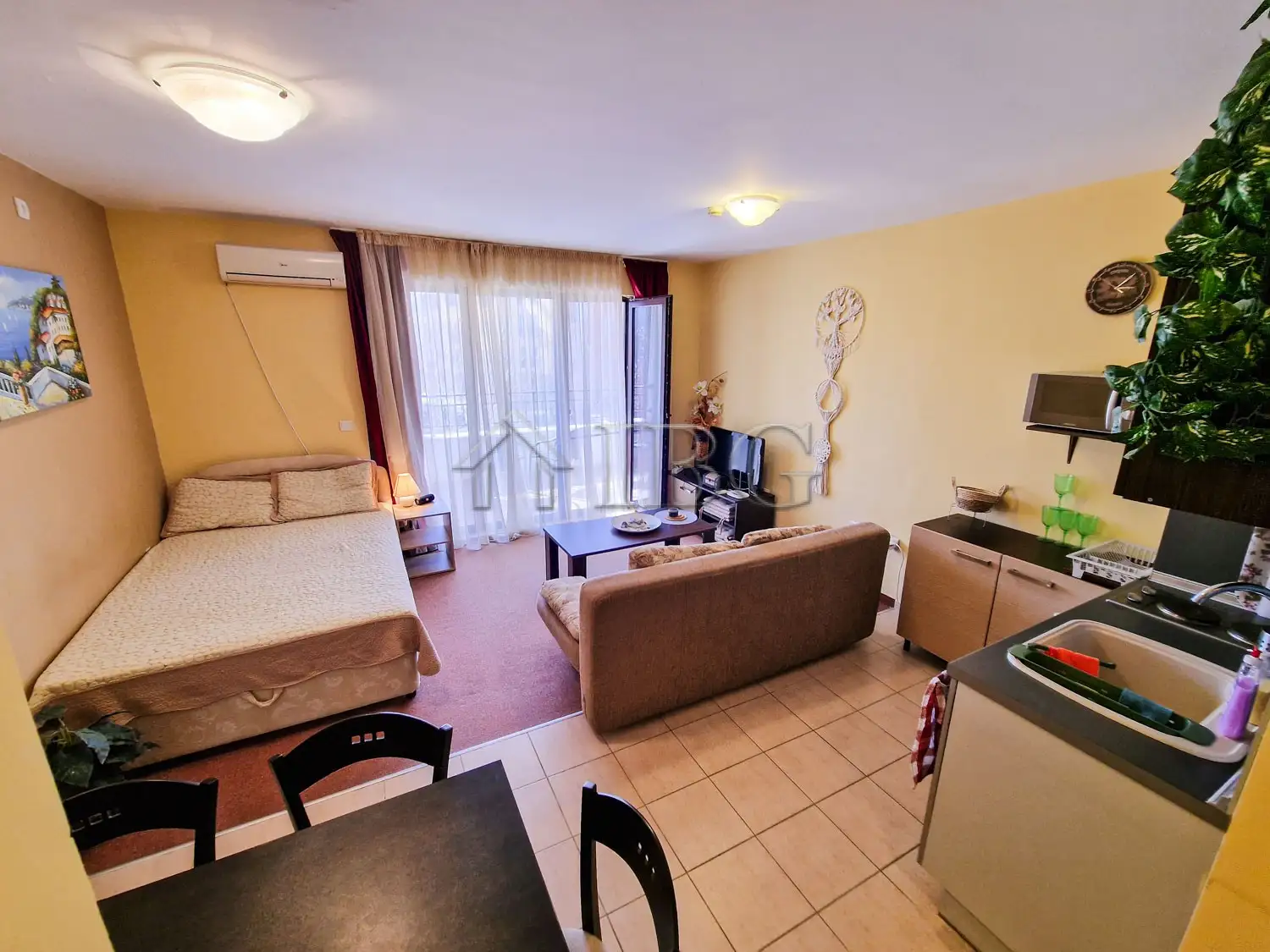 Flat 64m² in Bulgaria, Aheloy. Priced at 76000€ rent photo-18