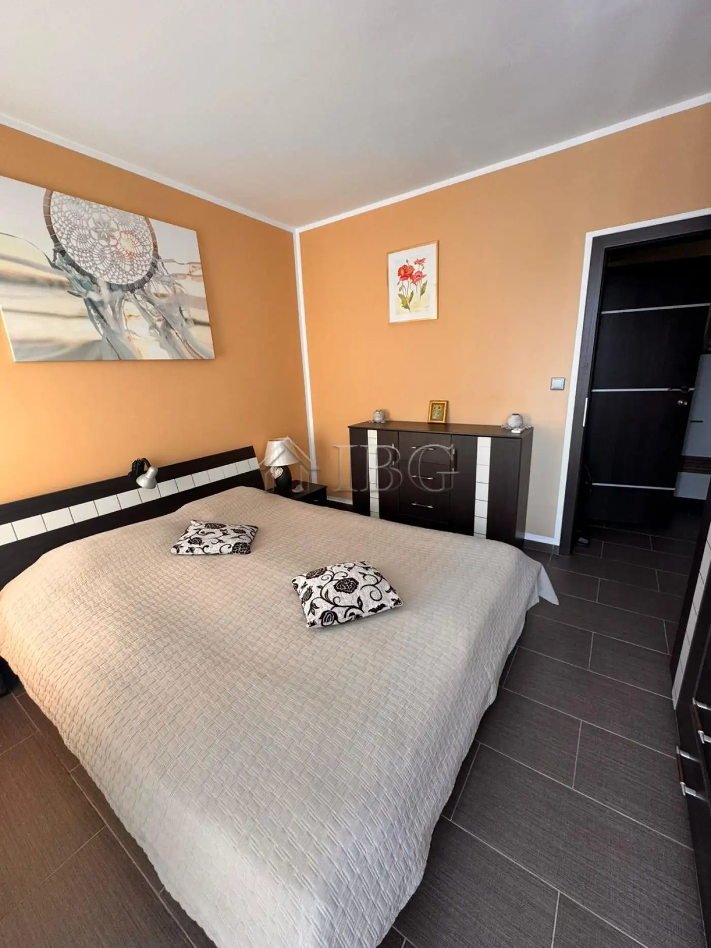 Flat 70m² in Bulgaria, Nessebar. Priced at 80000€ rent photo-11