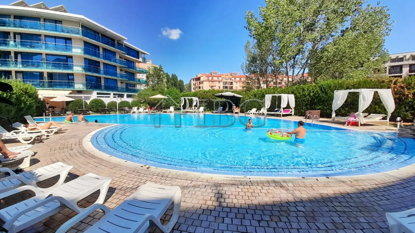 Flat 70m² in Bulgaria, Sunny Beach. Priced at 83000€ rent photo-1