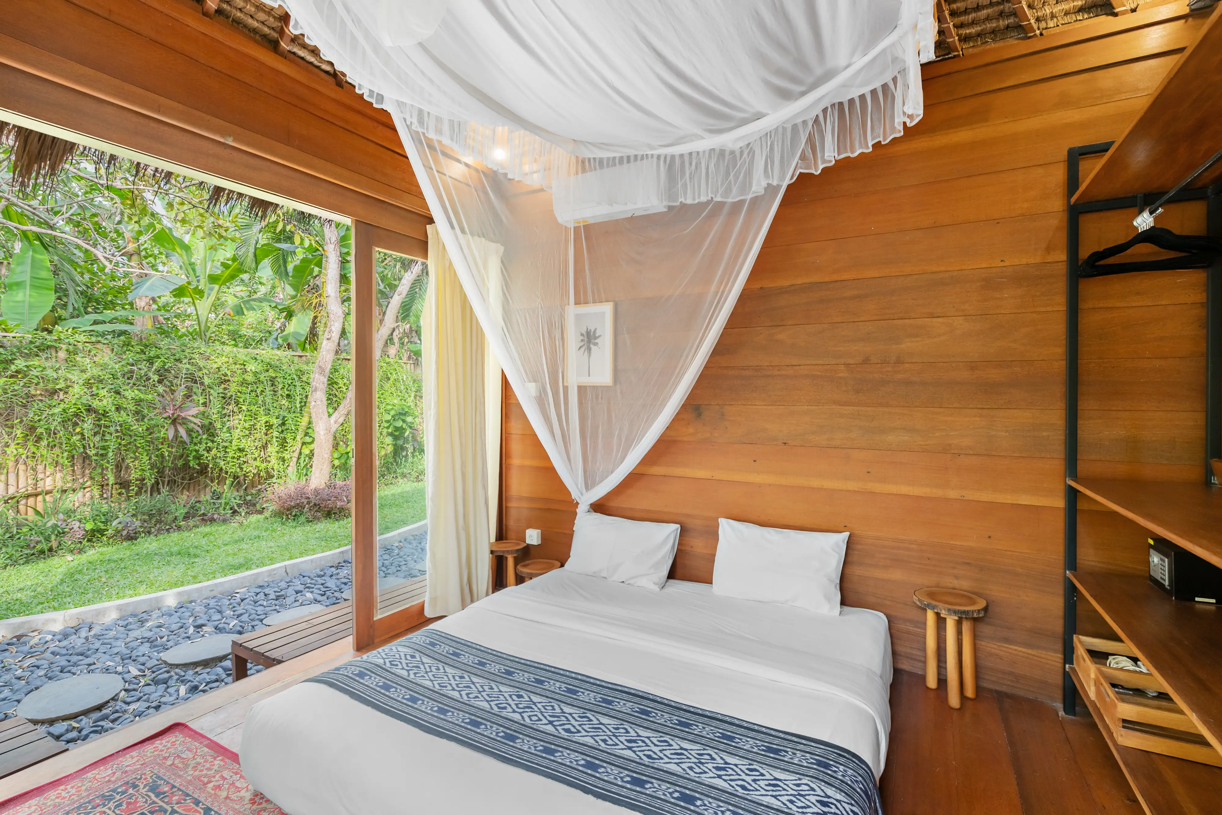 Villa 300m² in Indonesia, Umalas. Priced at 9300$ rent photo-6