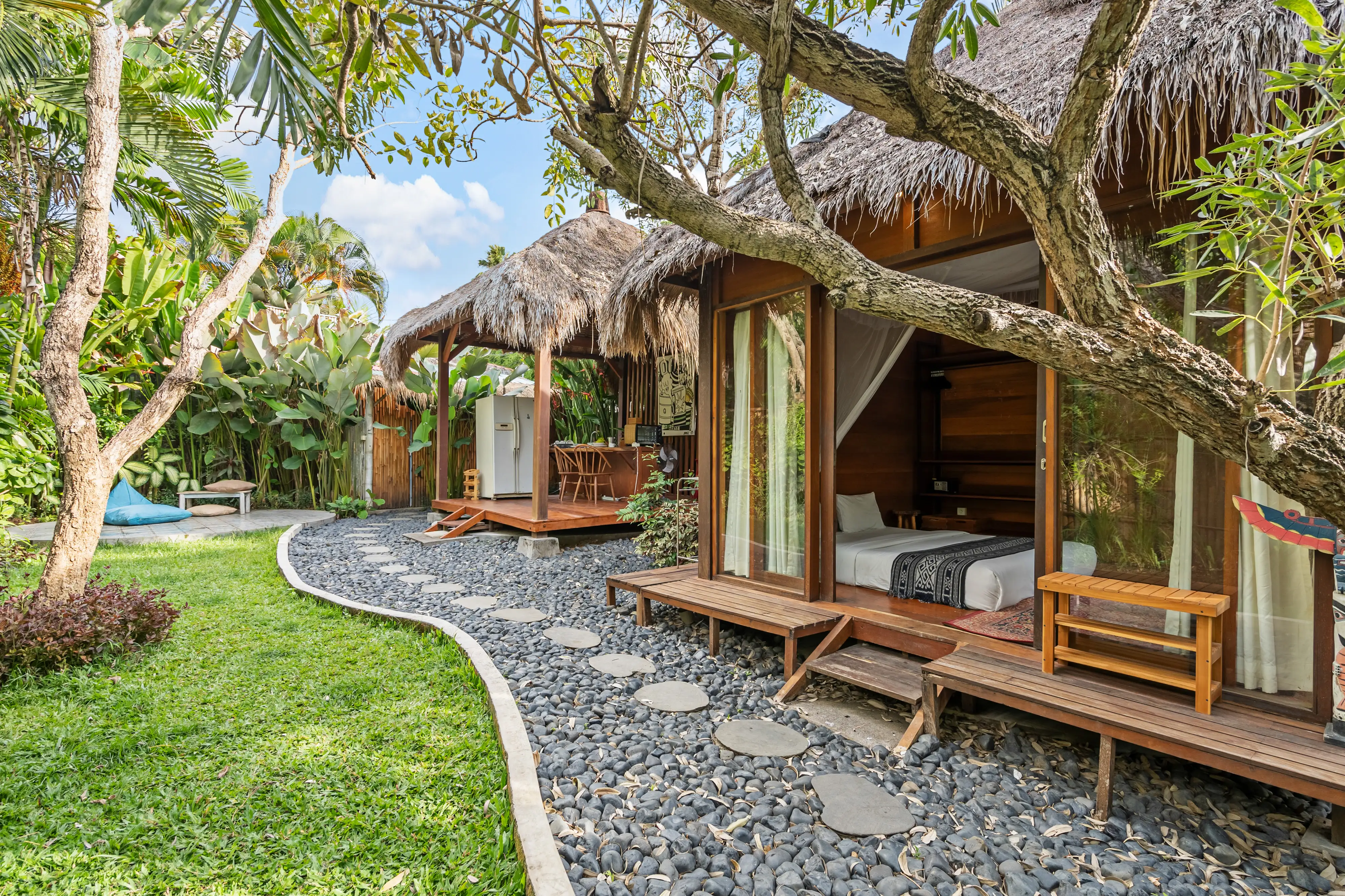 Villa 300m² in Indonesia, Umalas. Priced at 9300$ rent photo-12