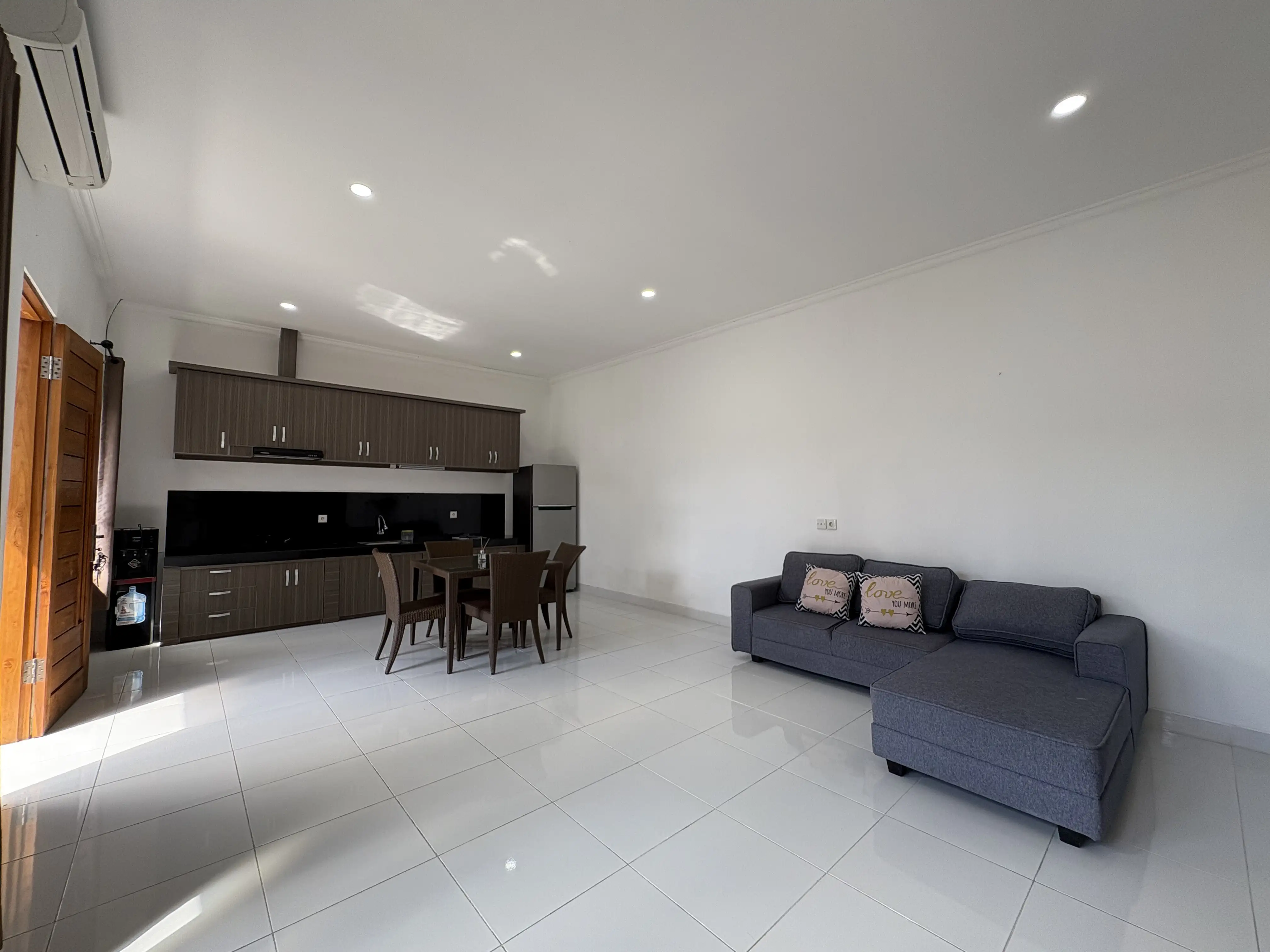 Villa 160m² in Indonesia, Seminyak. Priced at 18500$ rent photo-2